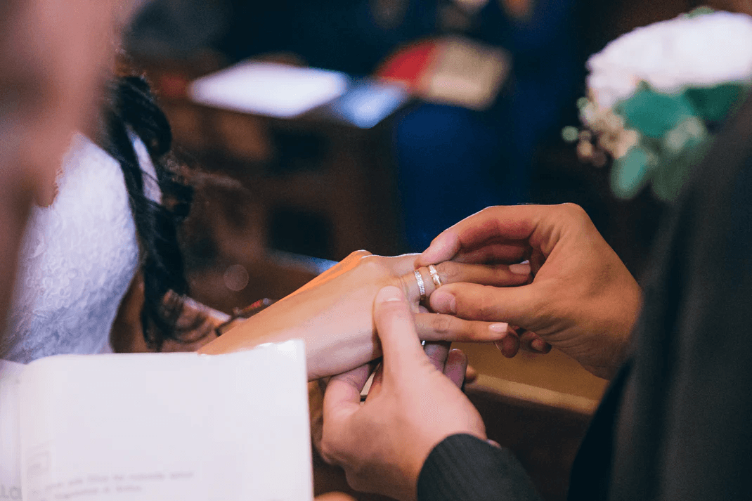 Crafting your Ideal Bespoke Wedding Ring